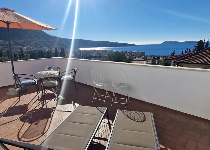 Annidia Komiža