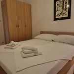 Annidia * Komiža