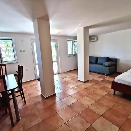 Annidia Apartmán Komiža